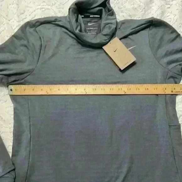 Nike Therma-FIT Swift Element Women's Turtleneck Running Top. Size Medium - Picture 9 of 12